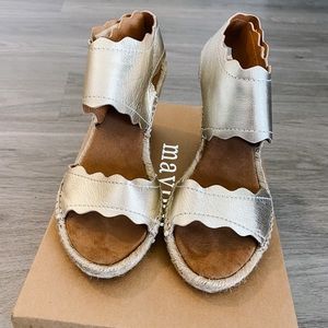 Maypol Wedge Sandals Platinum